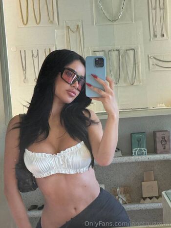 Janet Guzman (YOUR FAVORITE LATINA / janetguzman nude photo #10