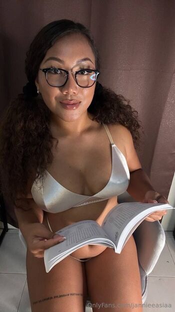 Jannie Asia / jannieeasiaa nude photo #30