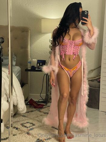 Jasmine Lotu / jasmine_lotus / prwincessjasmine / jasminexlotus / thejasminelotus nude photo #24