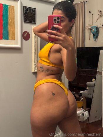 Jasmine Shern / jasminesherni nude photo #1