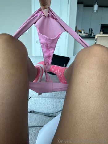 Jasmine PRETTY TITTIE / jassyskyyy nude photo #35