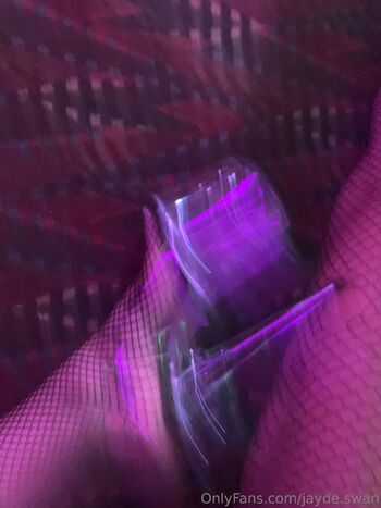 𝔍𝔞𝔶𝔡𝔢 / jayde.swan / satya_swan / jaydeswan nude photo #11