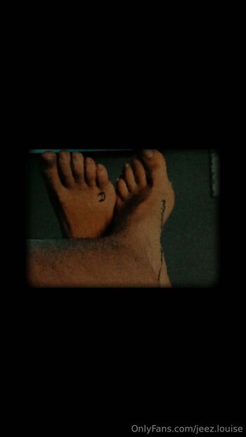 Louise / jeez.louise / fiirstlostgiirl nude photo #1