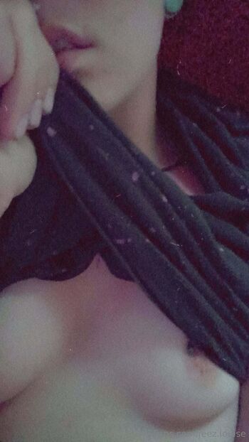 Louise / jeez.louise / fiirstlostgiirl nude photo #2