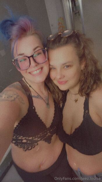 Louise / jeez.louise / fiirstlostgiirl nude photo #9