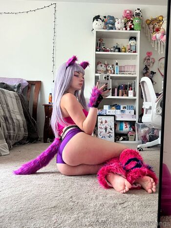 Le / jellofangs nude photo #8