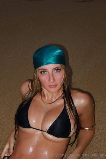 Lillia / jellybellylillian nude photo #32
