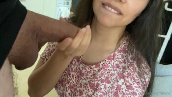 Jen vs. Freddi / jenandfreddie nude photo #26