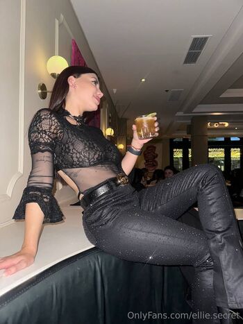 Ellie / jeniferlopezz nude photo #12