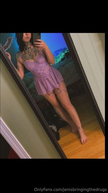 OnlyFans / jenisbringingthedrugs nude photo #29
