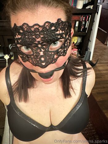 Jenna Spark / jenna.sparks nude photo #13