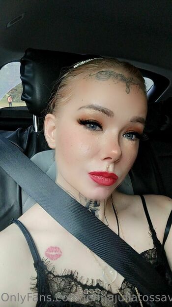 Jenna Julia Tossavaine / jennajuliatossavainen nude photo #3