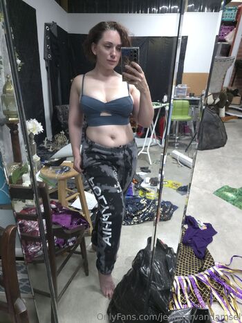 Jennifer Van Damse / jennifervandamselfree nude photo #10