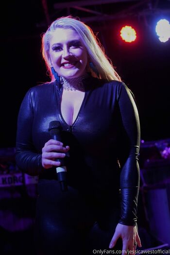 Jessica Wes / jessicawestofficial nude photo #15