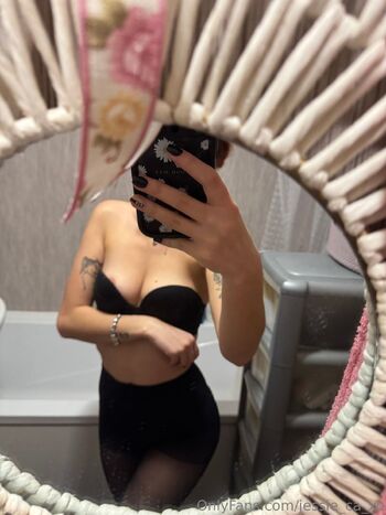 Jess / jessie_ca_xo nude photo #9