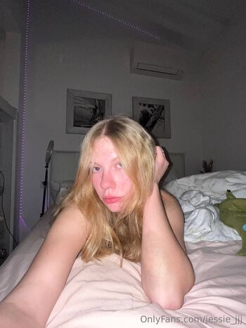 𝓙𝓮𝓼𝓼𝓲𝓮 𝓙 / jessie_jj nude photo #12