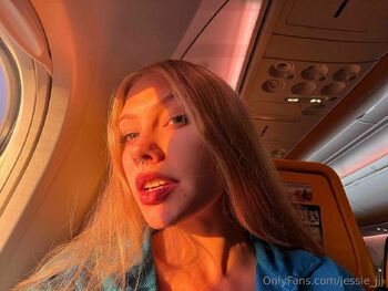 𝓙𝓮𝓼𝓼𝓲𝓮 𝓙 / jessie_jj nude photo #18