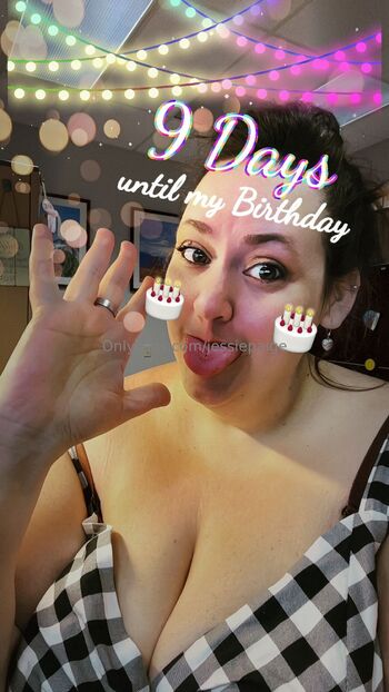 Jessie Paig / jessiepaige nude photo #6