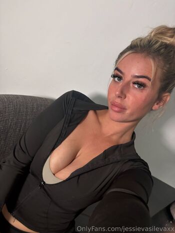 jessie / jessievasilevaxx nude photo #21