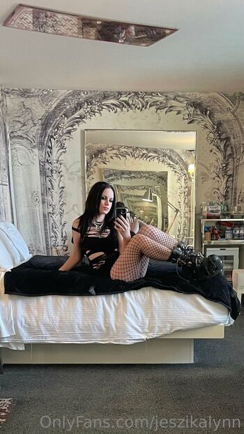 Jeszika Lyn / jeszikalynn nude photo #11