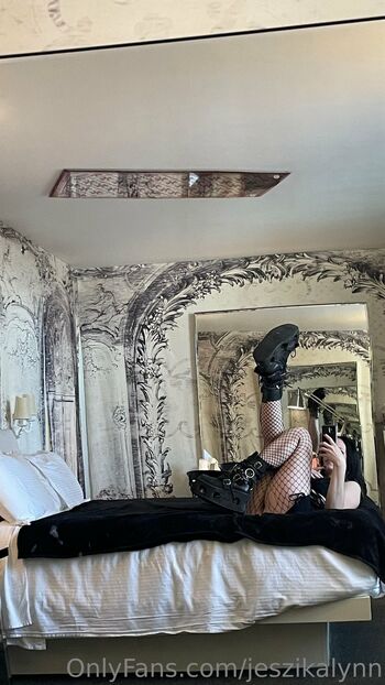 Jeszika Lyn / jeszikalynn nude photo #12