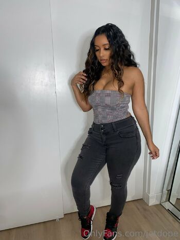 Je / jetdope nude photo #8