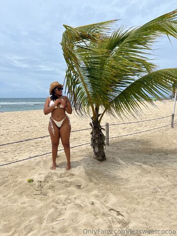 Your goofy girlfrien / jezsweetcocoa nude photo #2