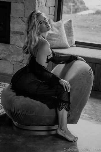 Jiliss / jilissa nude photo #1