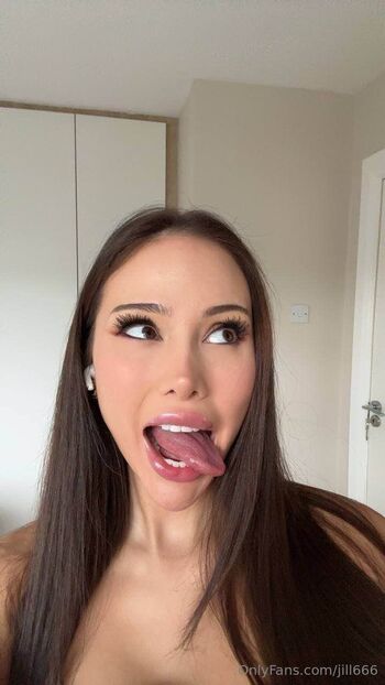 Jill 3 / jill666 nude photo #19