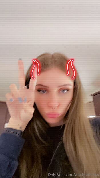 jinxxwitchxbitc / jinxx.witch.bitchxx nude photo #8