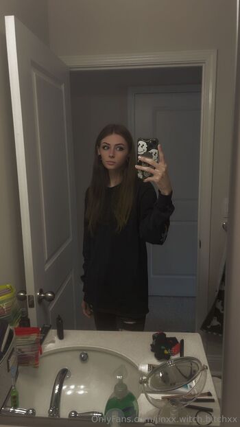jinxxwitchxbitc / jinxx.witch.bitchxx nude photo #18