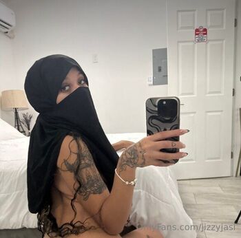 Jasmin / jizzyjasi nude photo #20