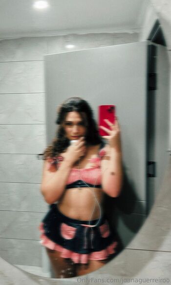 Joana Guerreir / joanaguerreiroo nude photo #2