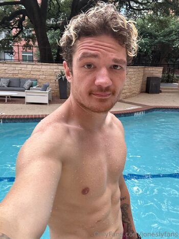 Michael and Lindsay Jone / joneslyfans nude photo #7