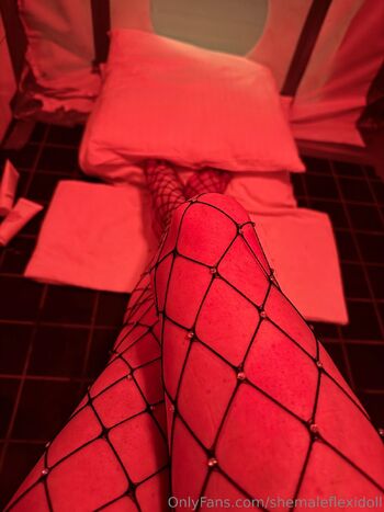 Jonn / jonnavivian nude photo #2