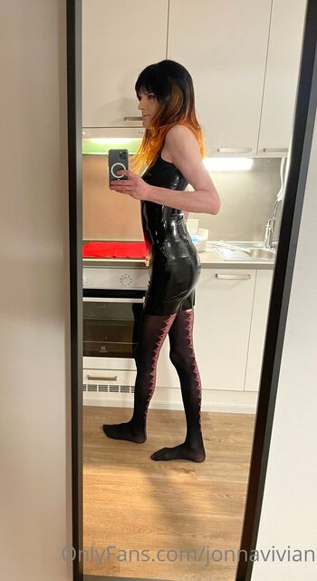 Jonn / jonnavivian nude photo #21