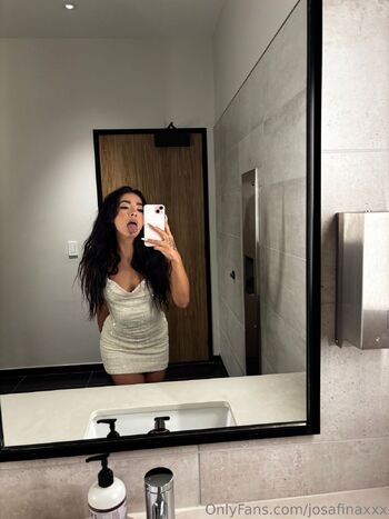 Josie An / josafinaxxx / joloveeees / jolovees nude photo #1