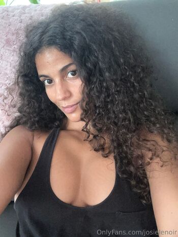 Josie Lenoi / josielenoir / josycurlz / josie_catzz nude photo #9