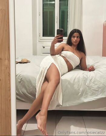 Josie Lenoi / josielenoir / josycurlz / josie_catzz nude photo #22
