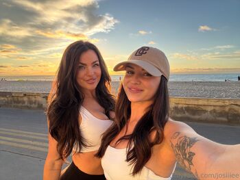 Josi / josiiiee nude photo #15