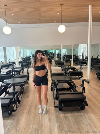 Josi / josiiiee nude photo #24