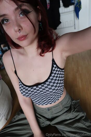Jo / joy.elizabeth nude photo #8