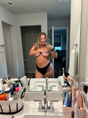 Joya / joyag nude photo #2