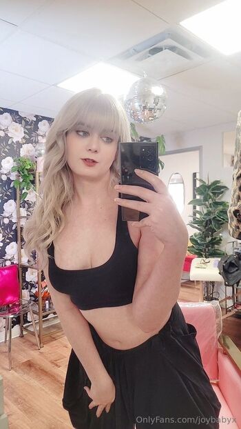 Jo / joybabyx nude photo #10