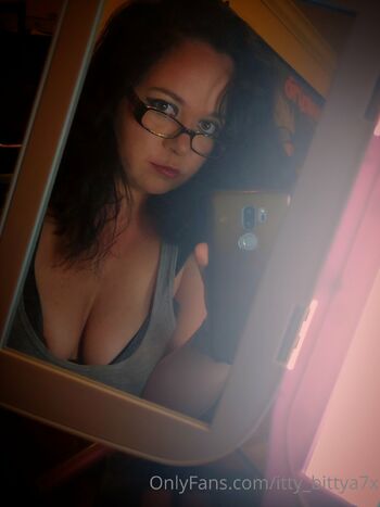 JoystickBitch / joystickbitch nude photo #17