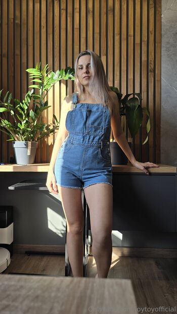 Joy To / joytoyofficial nude photo #12