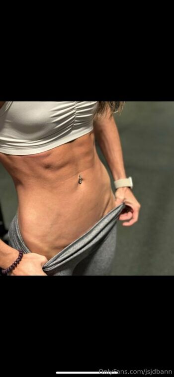 u28742614 / jsjdbann nude photo #5