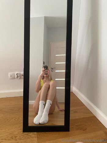 Aria / juicy.aria nude photo #6