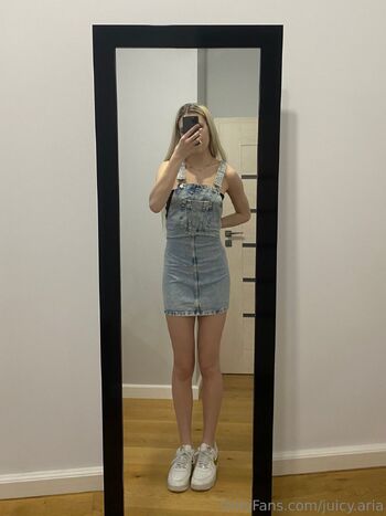 Aria / juicy.aria nude photo #9