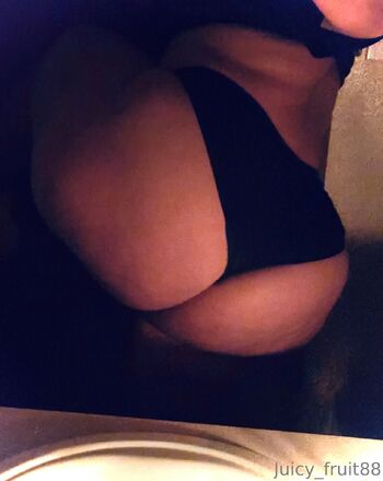 Juicy_Fruit8 / juicy_fruit88 nude photo #30